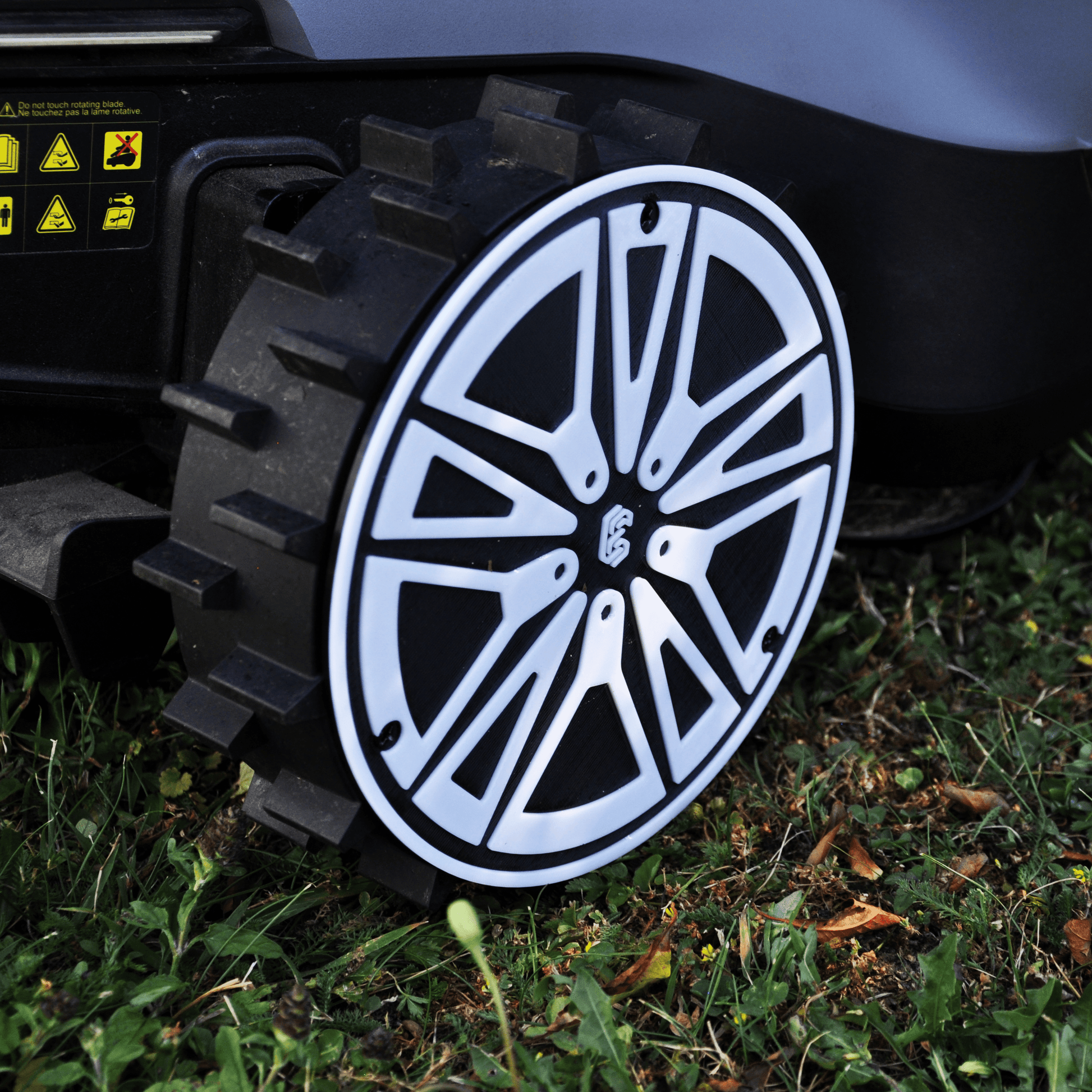 Mammotion Yuka Mini – Radabdeckung im luxuriösen Stil - Exact Designs