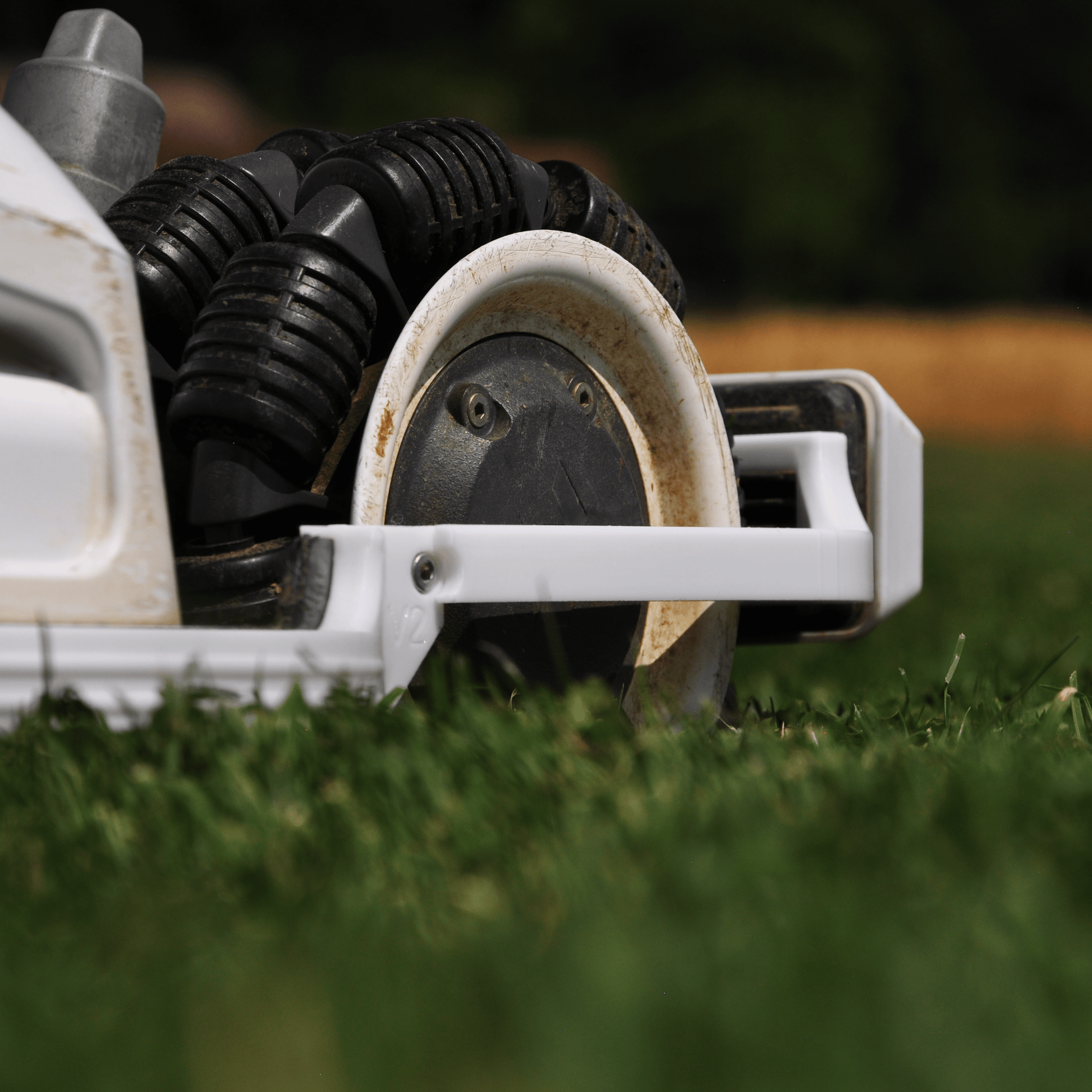 Seitenschutz für Mammotion Luba 1 & 2 – Version 2.0 - Exact Designs